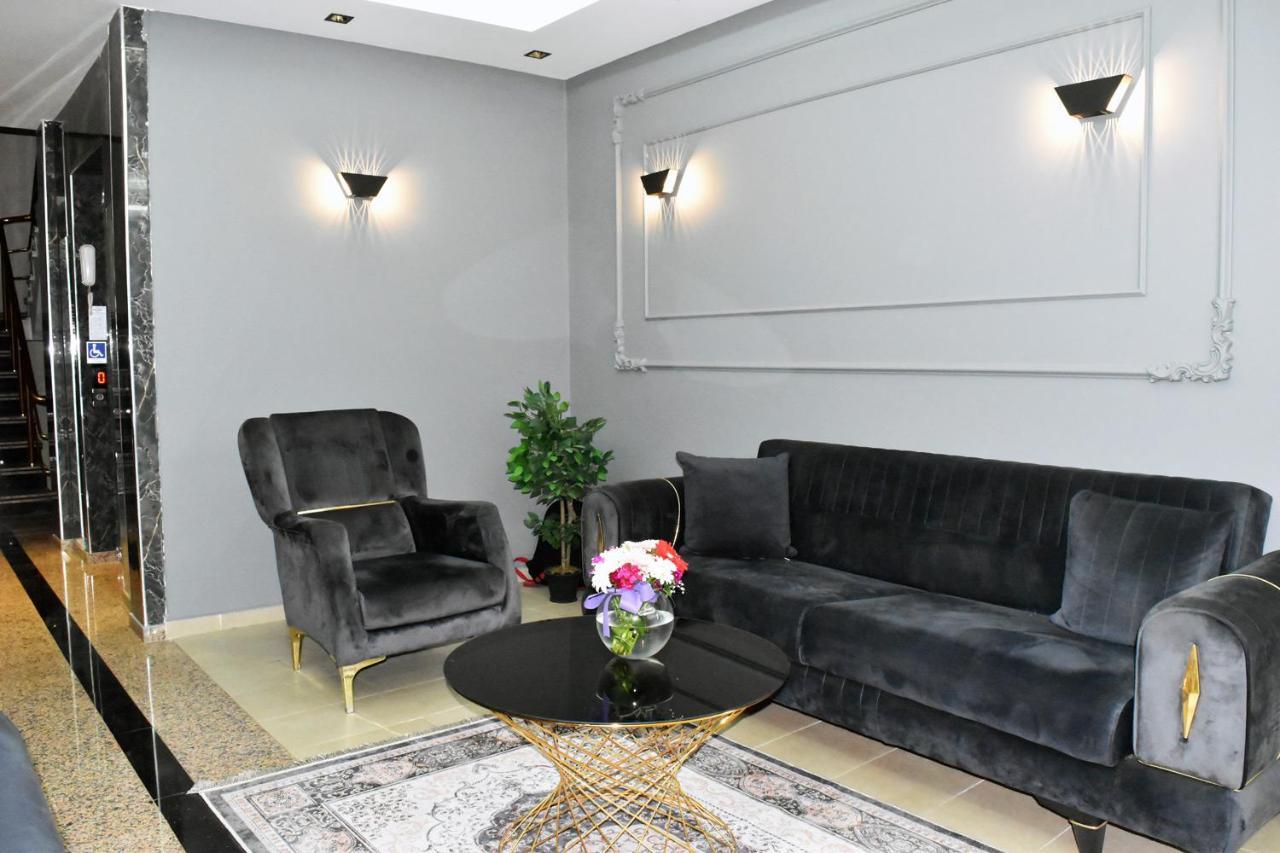 Hotel Palace Suit