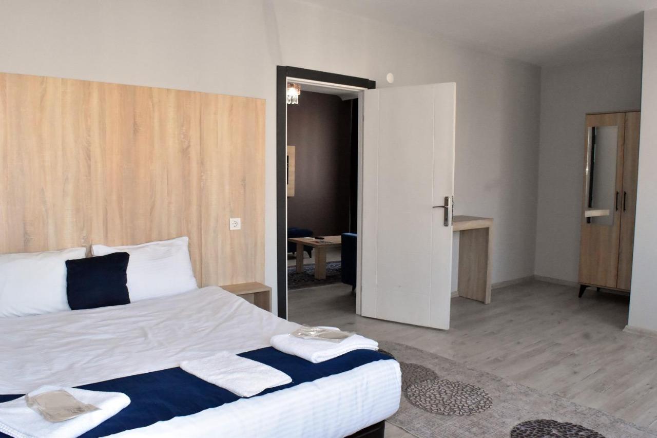 Palace Suit Hotel