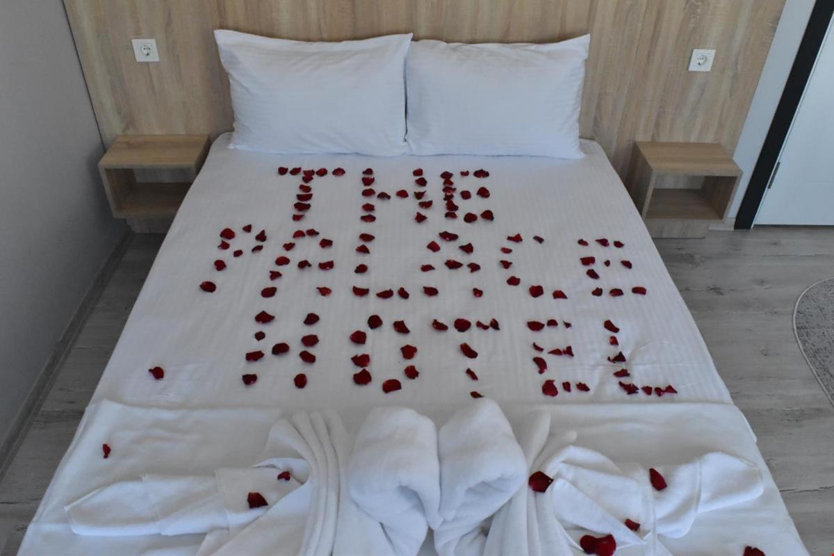 Palace Suit Hotel *